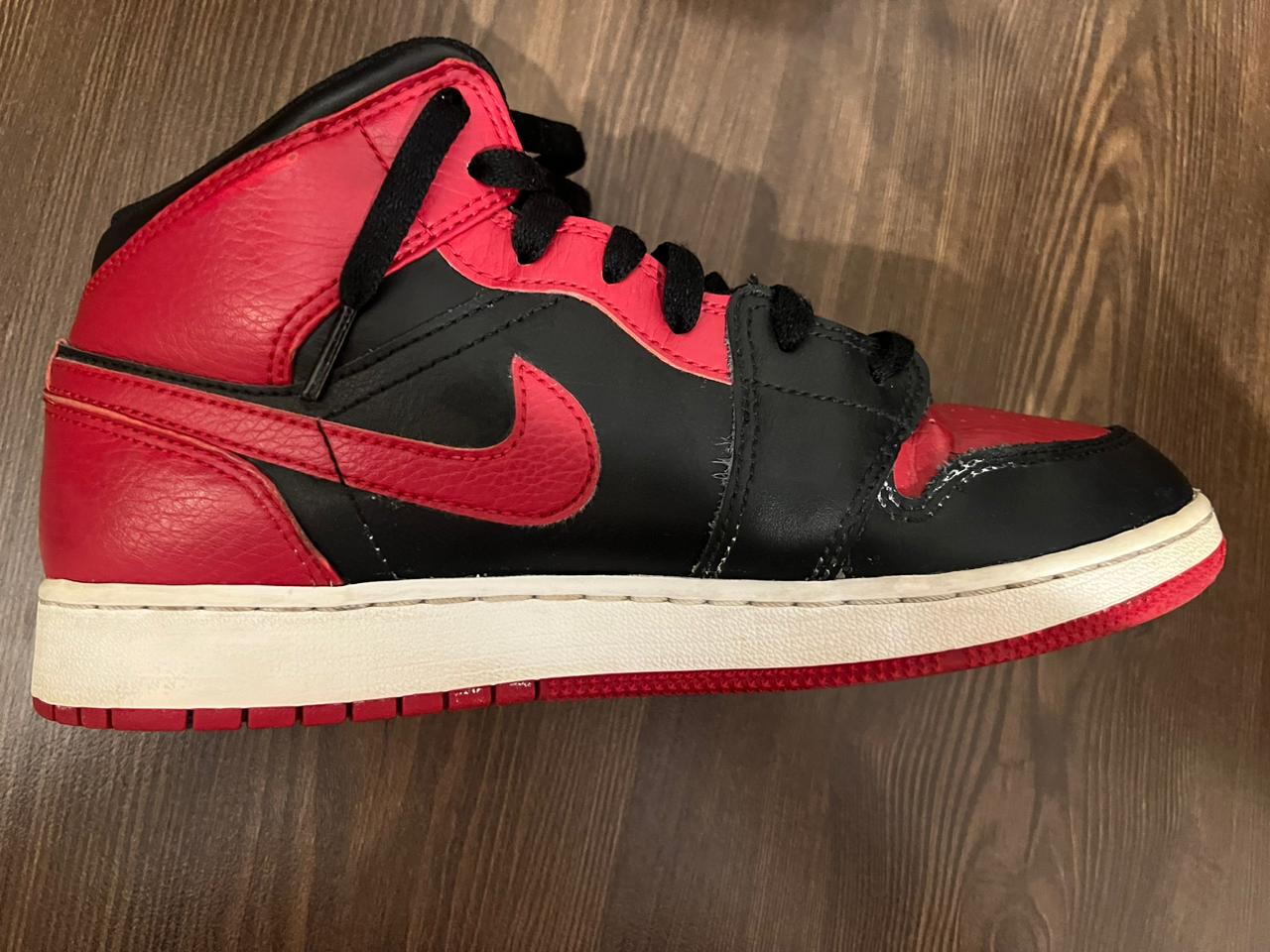 Jordan 1 mid-red black and white-40