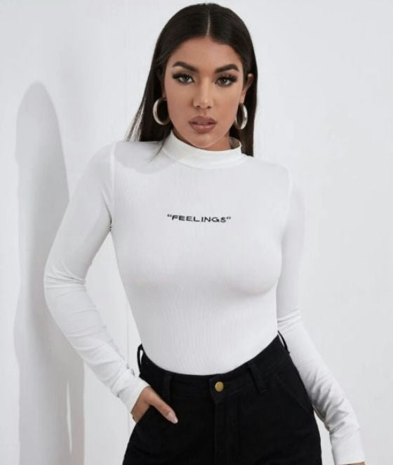 Mock neck letter graphic crop top-White-Small