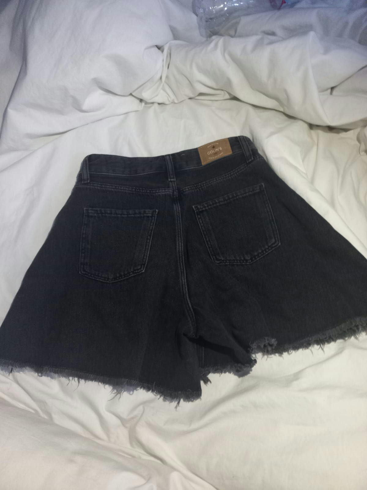 Ruffled denim shorts-Black-Small/36