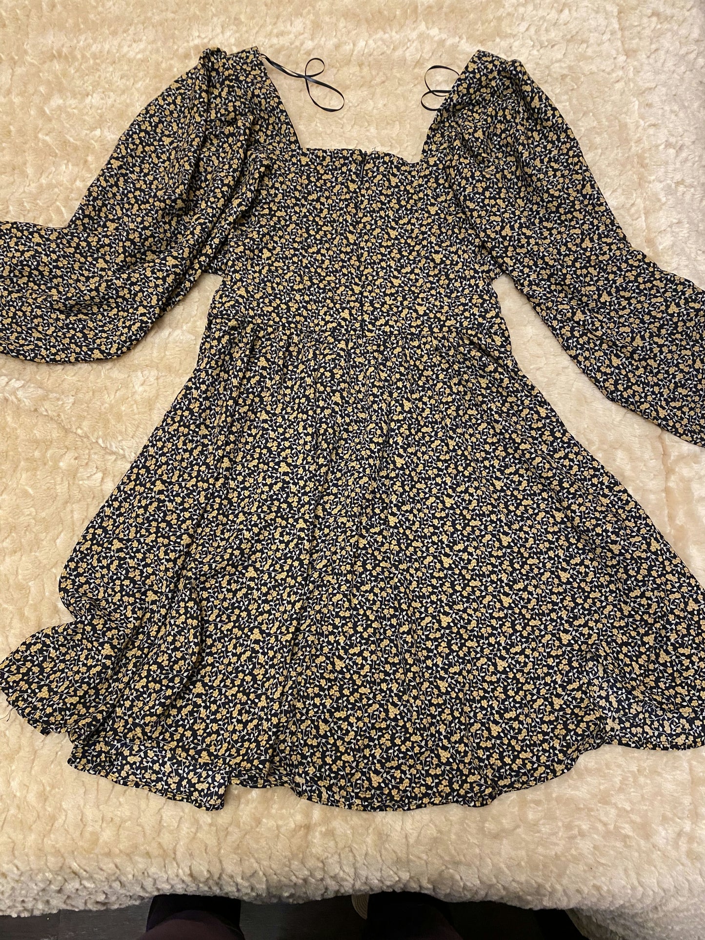 Dress-Yellow Flower Pattern with Black Backrgoube -US 2 EUR XS