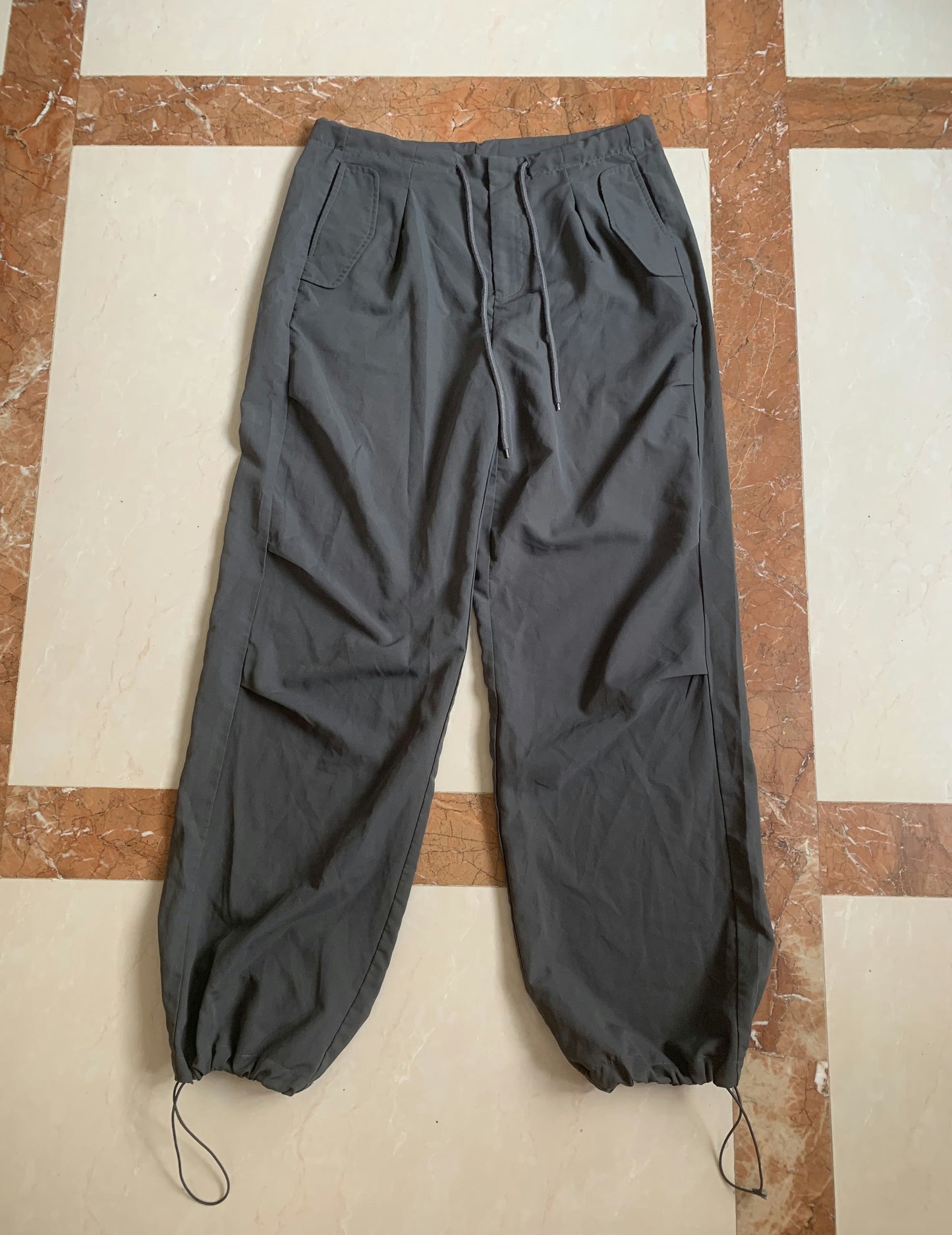 parachute pants-grey-medium/ 36 EU